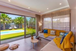 Villa Manefic by Villa Plus