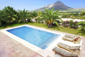 Villa Tia Elanor by Villa Plus