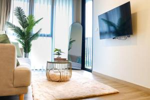 1bdr Golf View Sky Park 4th floor