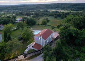 Villa Heureka-amazing heated pool and sauna