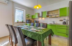 Holiday Home Pula 23 With Outdoor Swimmingpool 