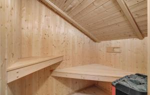 3 Bedroom Cozy Home In Højslev