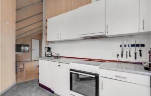 3 Bedroom Cozy Home In Højslev