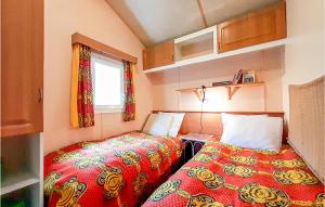 Campings Lovely Stacaravan In Livry-Sur-Seine : photos des chambres