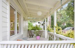 Stunning Home In Höllviken With Wifi