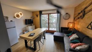 Appartements Appartement 4 a 6 personnes - Chalets d-Aurouze - La Joue du Loup : photos des chambres