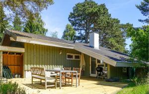 Nice Home In Nexø With Wifi