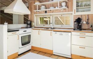 Nice Home In Nexø With Wifi