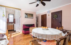 Beautiful Apartment In Baric Draga 