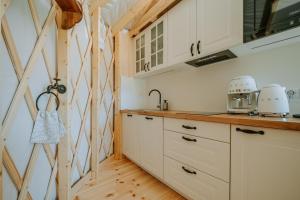 Jurta na Wypasie - luksusowy namiot z widokiem na góry - Jacuzzi, Sauna, Split AC, Private, Star View