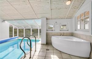 Beautiful Home In Thisted With Sauna