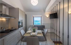 Cozy Home In Vrsar With Kitchen