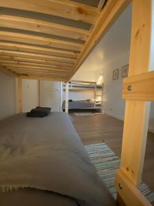 Gite pour 8 p Jacuzzi sur domaine 3Ha