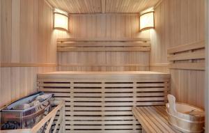 Holiday Home Åvænget Højby X