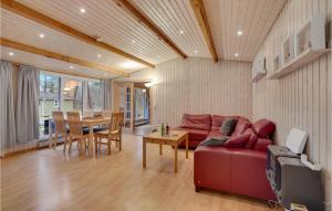 Holiday Home Åvænget Højby X