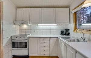 Holiday Home Åvænget Højby X