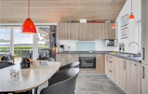 Holiday Home Kystvej Bjert