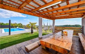Amazing Home In Vinica Breg With Wifi 
