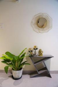 Casa Nova 1 Bedroom & Shared Kitchen-Gachibowli