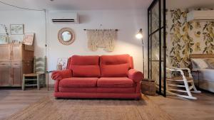 "COZY HOME", TERRACE, PARKING and POOL