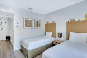 Regal Oaks Free Resort Disney No Carpet 3BED