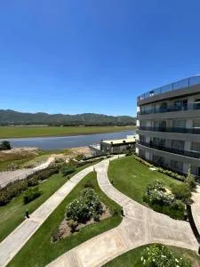 departamento complejo Veneto Village vista al lago - 维拉帕尔克西基曼