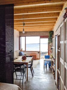 CAMALĂ Estudio en el mar