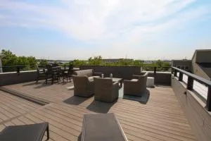 The Newport Lofts - 194 Thames Street - Saunderstown