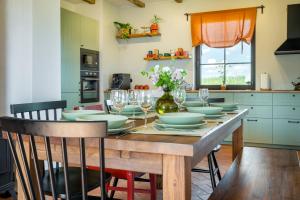 Żuraw - Mazurska Chata z Jacuzzi