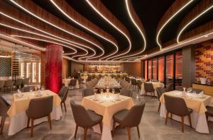 The Eden by Desire Riviera MayaInclusive - Couples Only