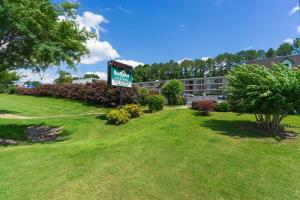 Budgetel Inn and Suites