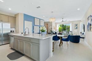 W477 - The Blue Suede Townhome