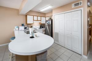 Emerald Towers West 3003 - Saltwater Escape