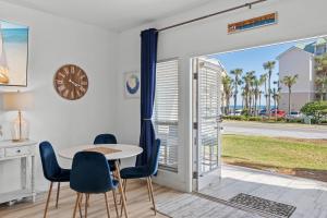 Caribbean Dunes 108 by Newman-Dailey