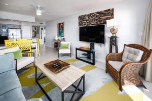 Emerald Towers West 5006 - Coastal Vibe