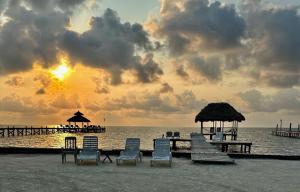 Barefoot Beach Belize