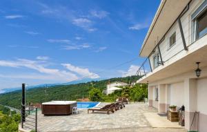 Cozy Home In Bregi With Wifi