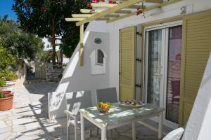 Leonardos Apartments