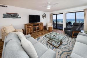 Surf Dweller 406 - The Beachcomber