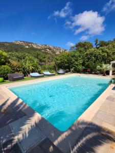 Villas Demeure raffinee et exceptionnelle dans un cadre de vacances ideal a l-ombre des pins parasols : photos des chambres