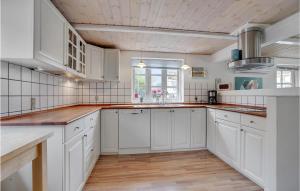 4 Bedroom Lovely Home In Løkken