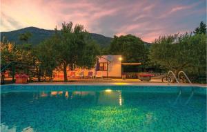 Lovely Home In Vrgorac