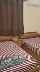 شاليه دور ارضي بقرية كورنادو الساحل الشمالي الضبعه