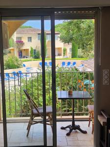 Grand logement tout confort pour 4 personnes dans une résidence de haut standing