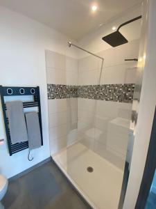 Beau studio neuf et équipé