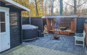 Two-Bedroom Holiday Home In Ansager