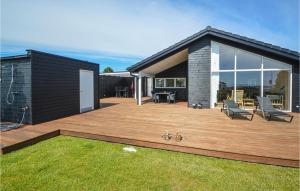 Awesome Home In Hejls With Wifi