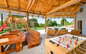 Nice Home In Varazdin With Sauna 