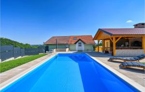 Cozy Home In Vrhi Pregradski With Sauna