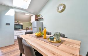 Cozy Home In Vrhi Pregradski With Sauna